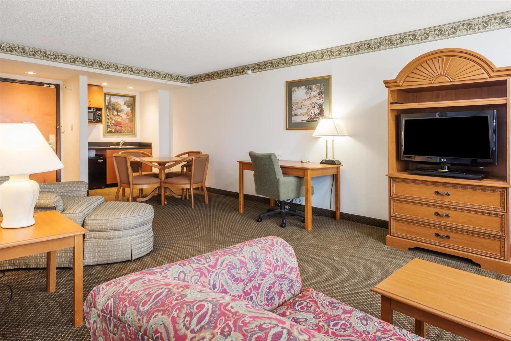 Wingate By Wyndham Indianapolis Airport Plainfield Hotell Exteriör bild